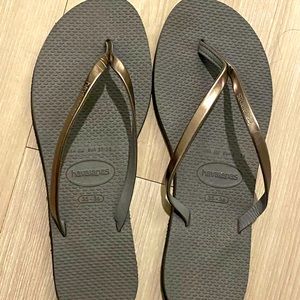 Grey Havaianas- New Size 35-36 (5-6 US)